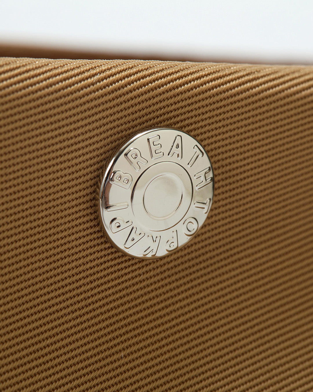 SLANT ナイロン ユーティリティ ショルダーバッグ