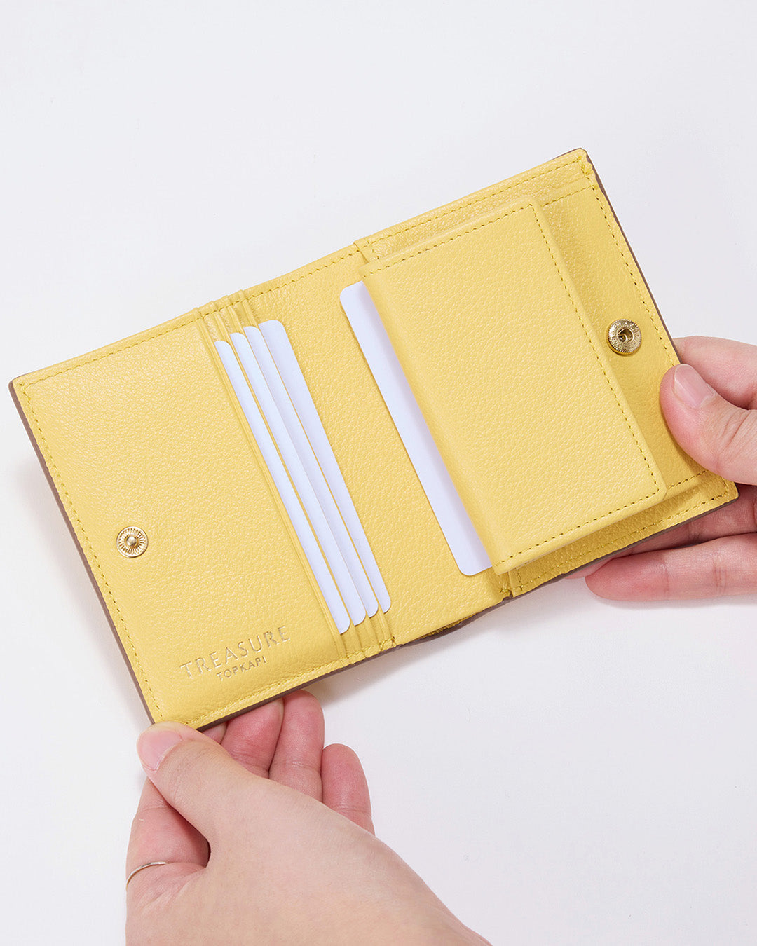 ソフトレザー ベルトデザイン 二つ折り財布
