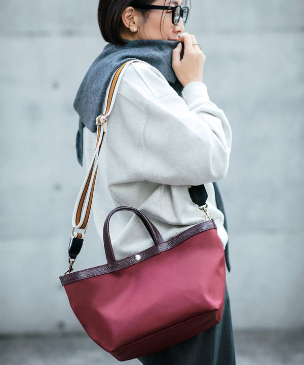 【塚田有紀子さんコラボ】NORM ノーム リサイクル ポリエステル シュリンクレザー コンビ B5 トート バッグ