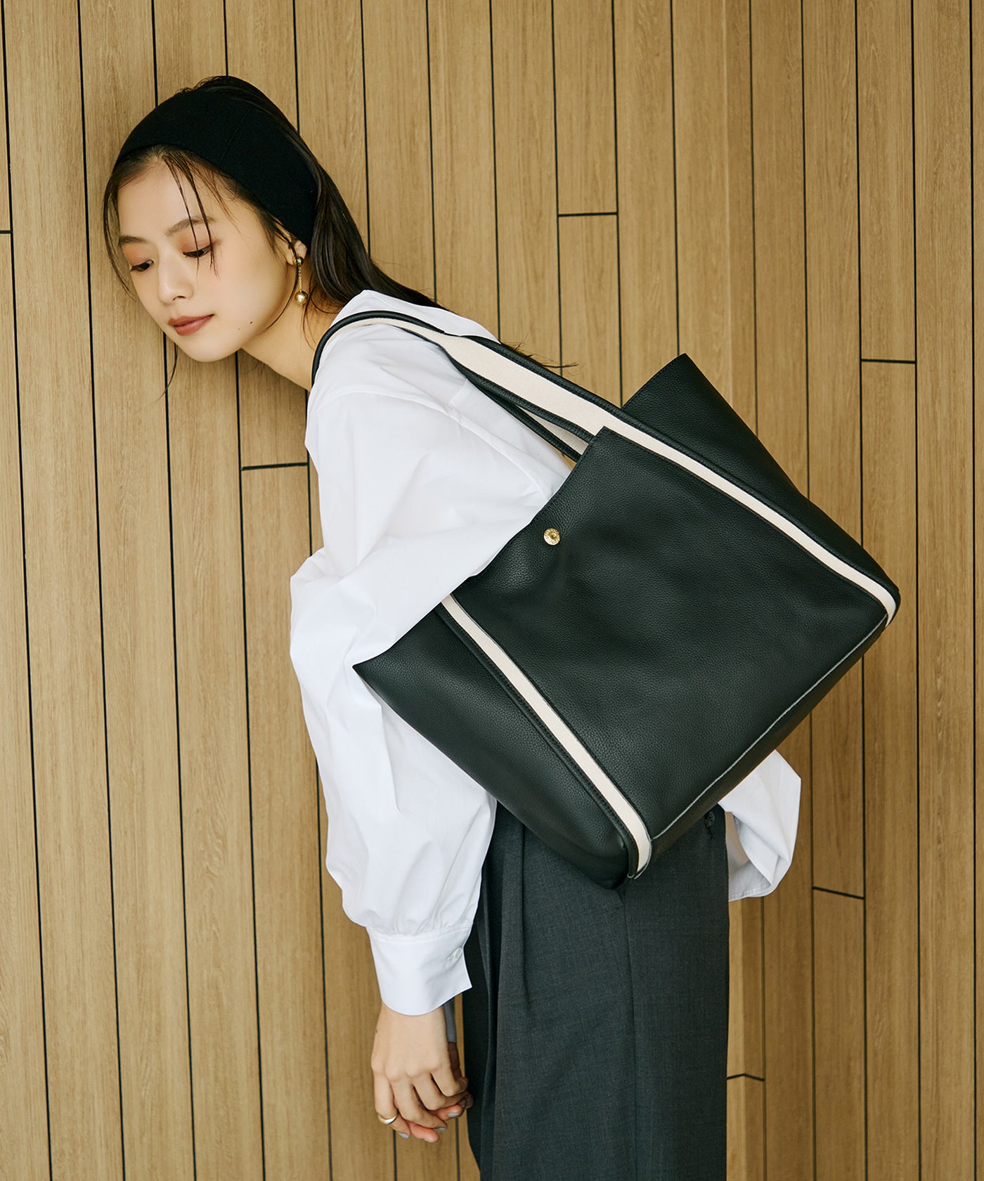 上品スタイル ソフトシュリンク テープハンドル A4 トート バッグ – CRICKET WEB バッグ