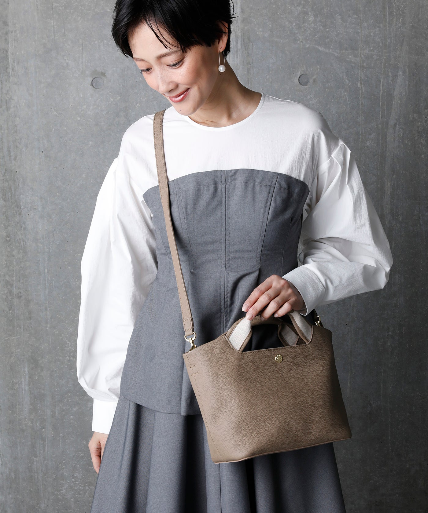 【未使用級】TOPKAPI ショルダーバッグ イスト IST グレー トプカピ TOPKAPI 【TREASURE TOPKAPI】ナイロン レザーコンビ