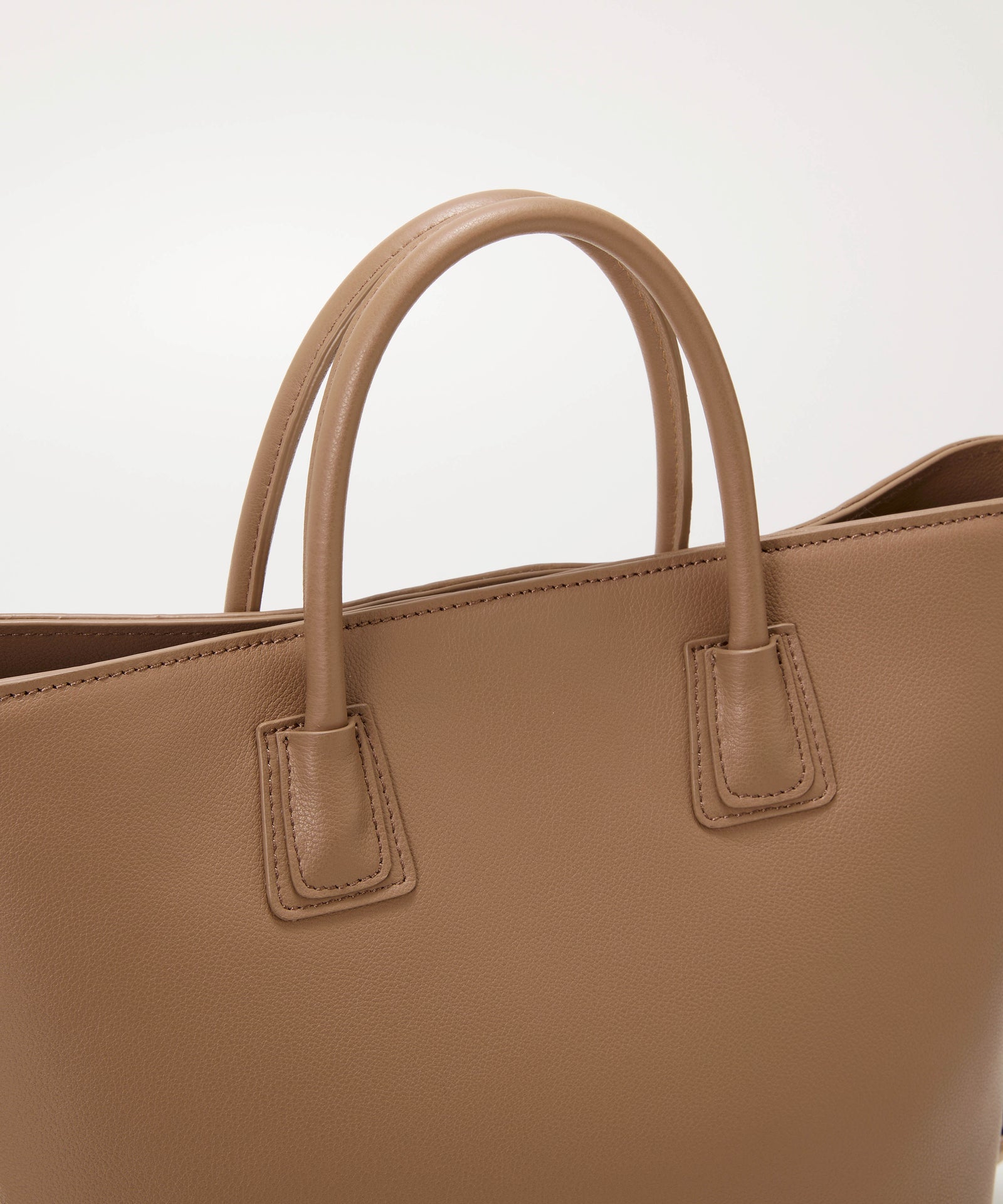 スムースレザー 2way ショルダー付 トートバッグ – TOPKAPI