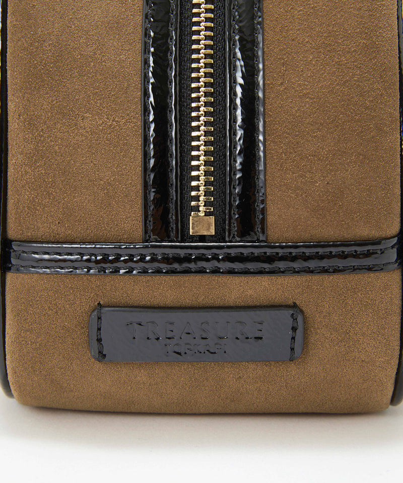 スエード エナメルコンビ ワイド ボストンバッグ チャーム付き