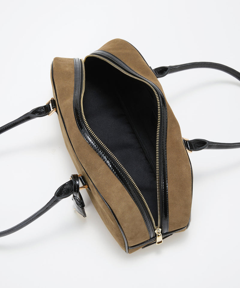 スエード エナメルコンビ ワイド ボストンバッグ チャーム付き