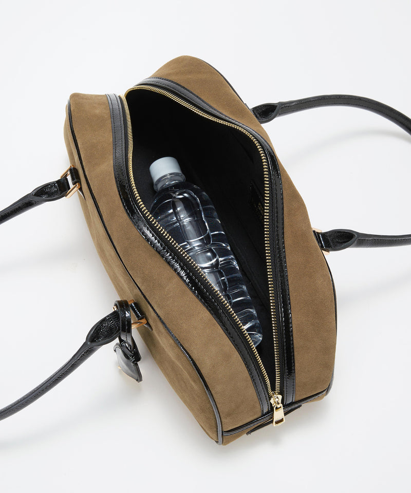 スエード エナメルコンビ ワイド ボストンバッグ チャーム付き