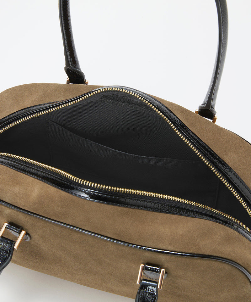 スエード エナメルコンビ ワイド ボストンバッグ チャーム付き