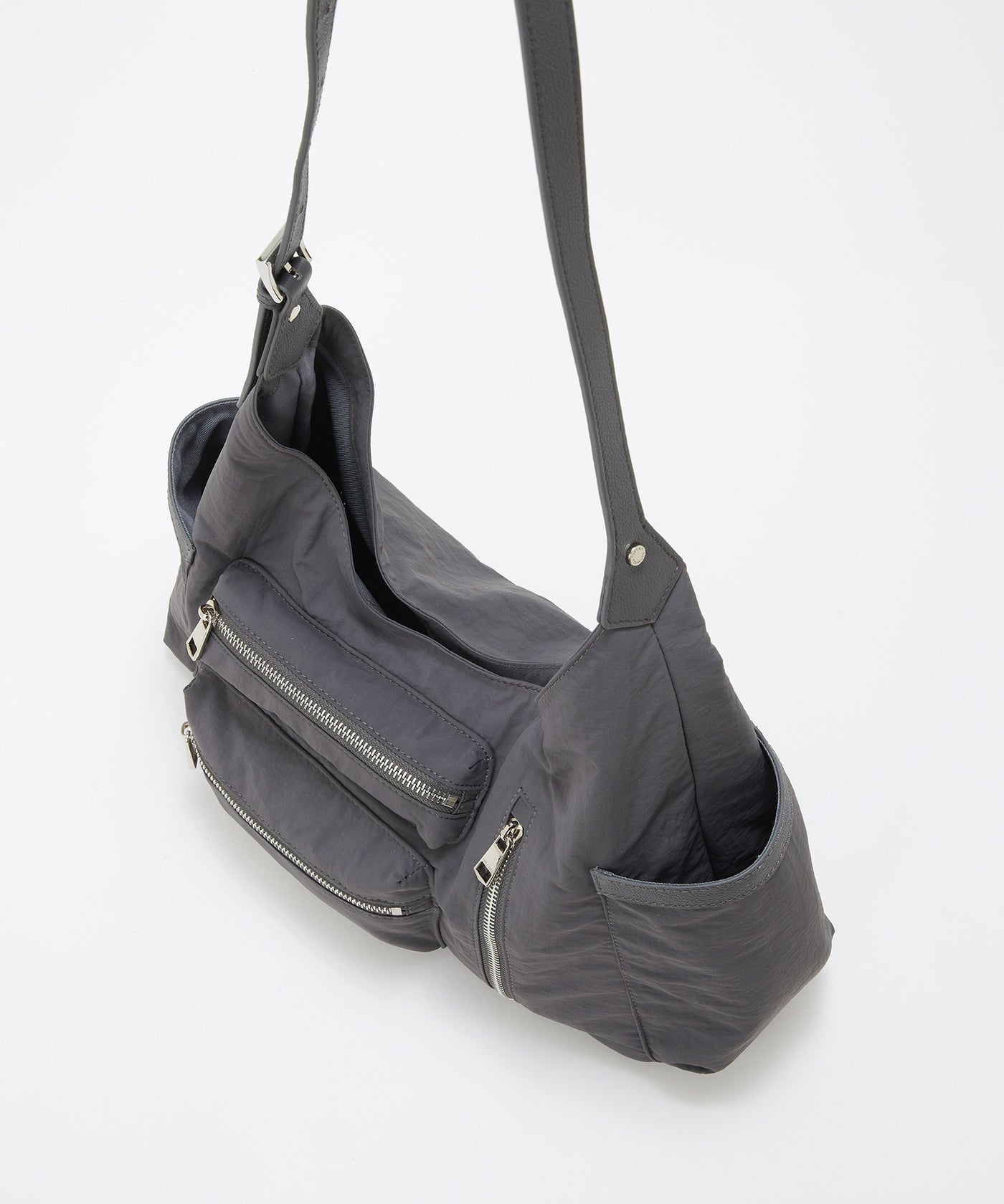 【美品】CDL TOKYO ナイロン ショルダーバッグ ナイロン アウトポケット 2way ショルダーバッグ / 軽量 – TOPKAPI