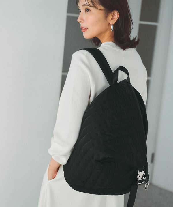 ナイロン キルティング アシンメトリー リュック