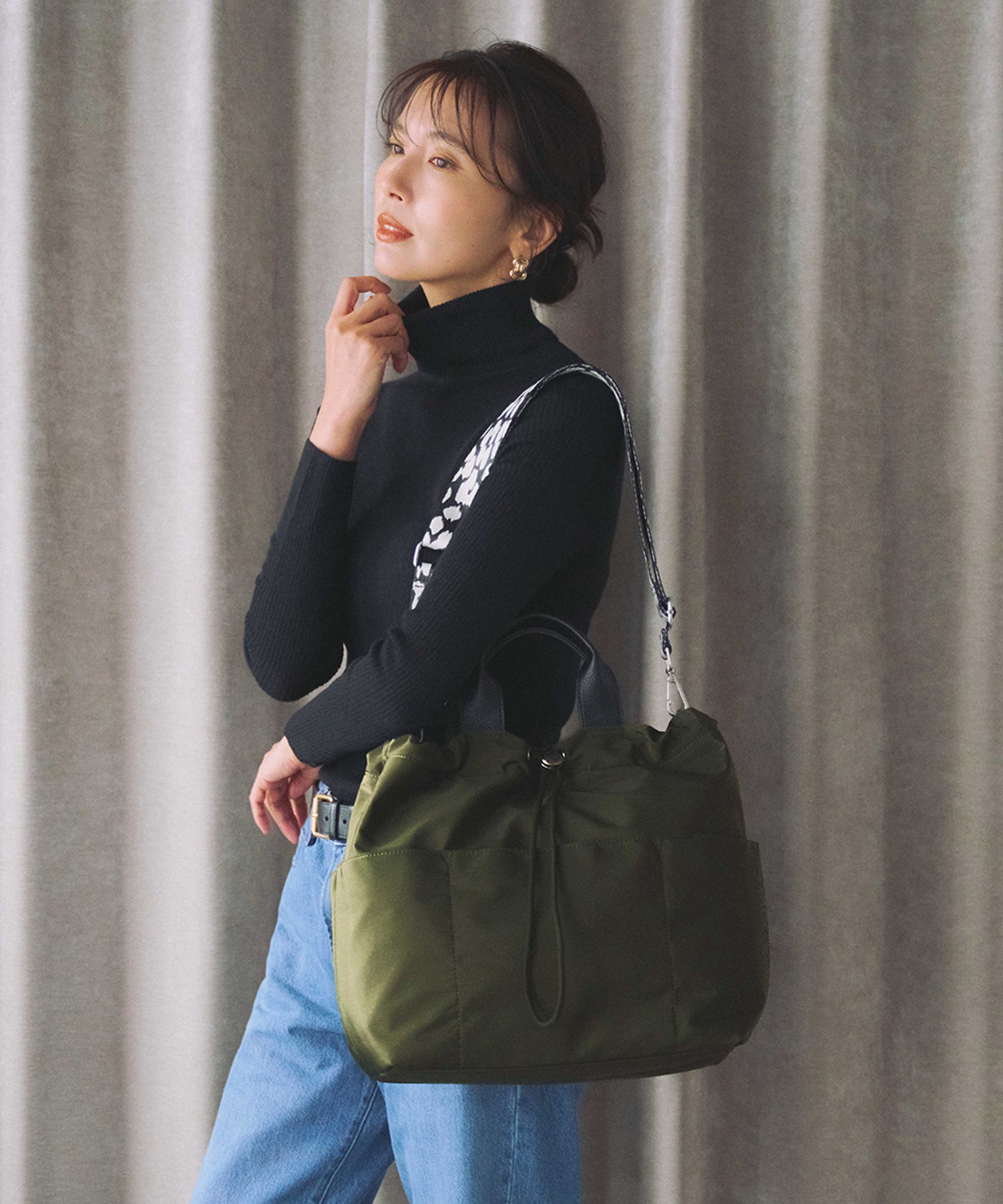 ナイロン パターンベルト付き 2way トートバッグ / 8ポケット