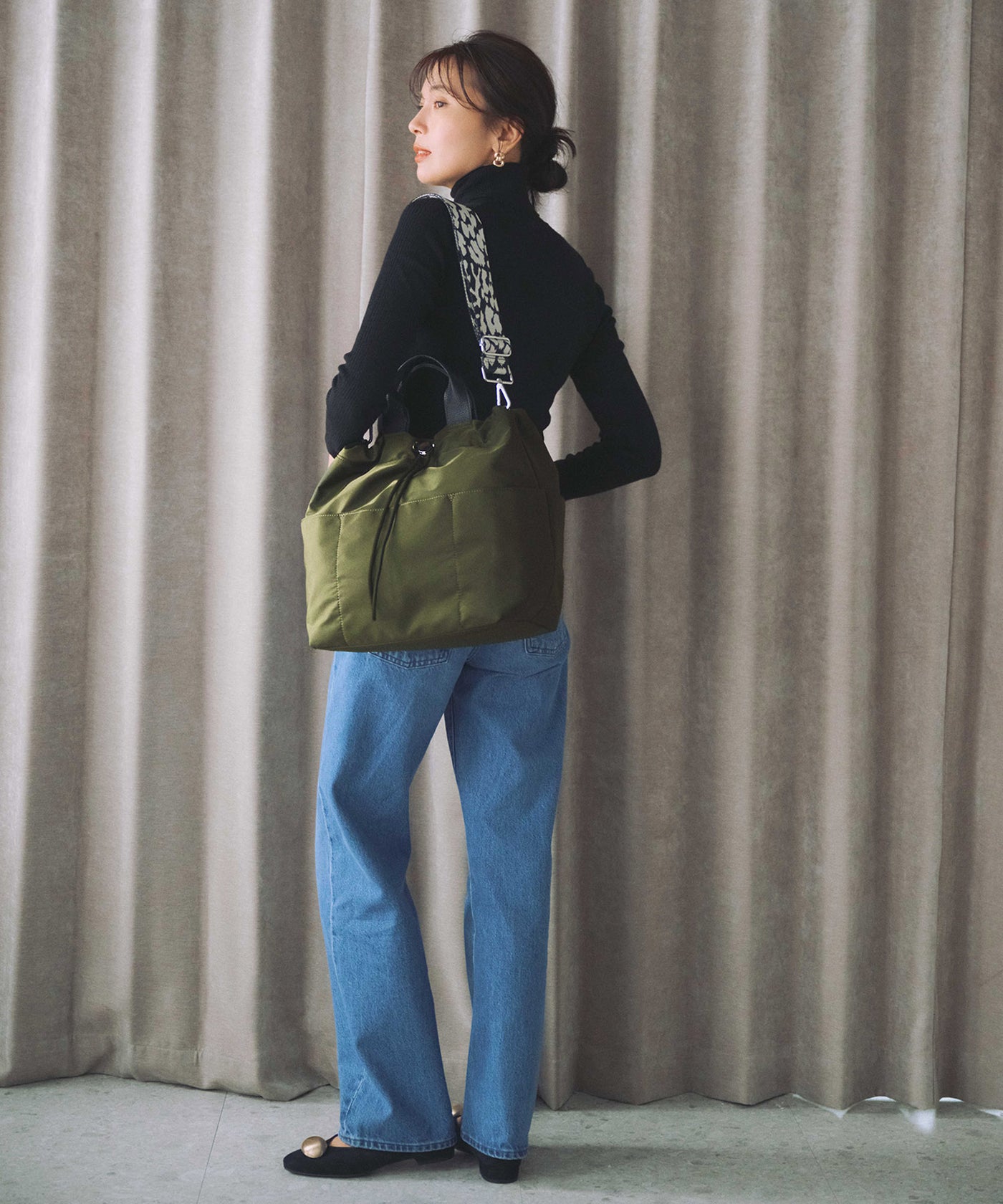 ナイロン パターンベルト付き 2way トートバッグ / 8ポケット