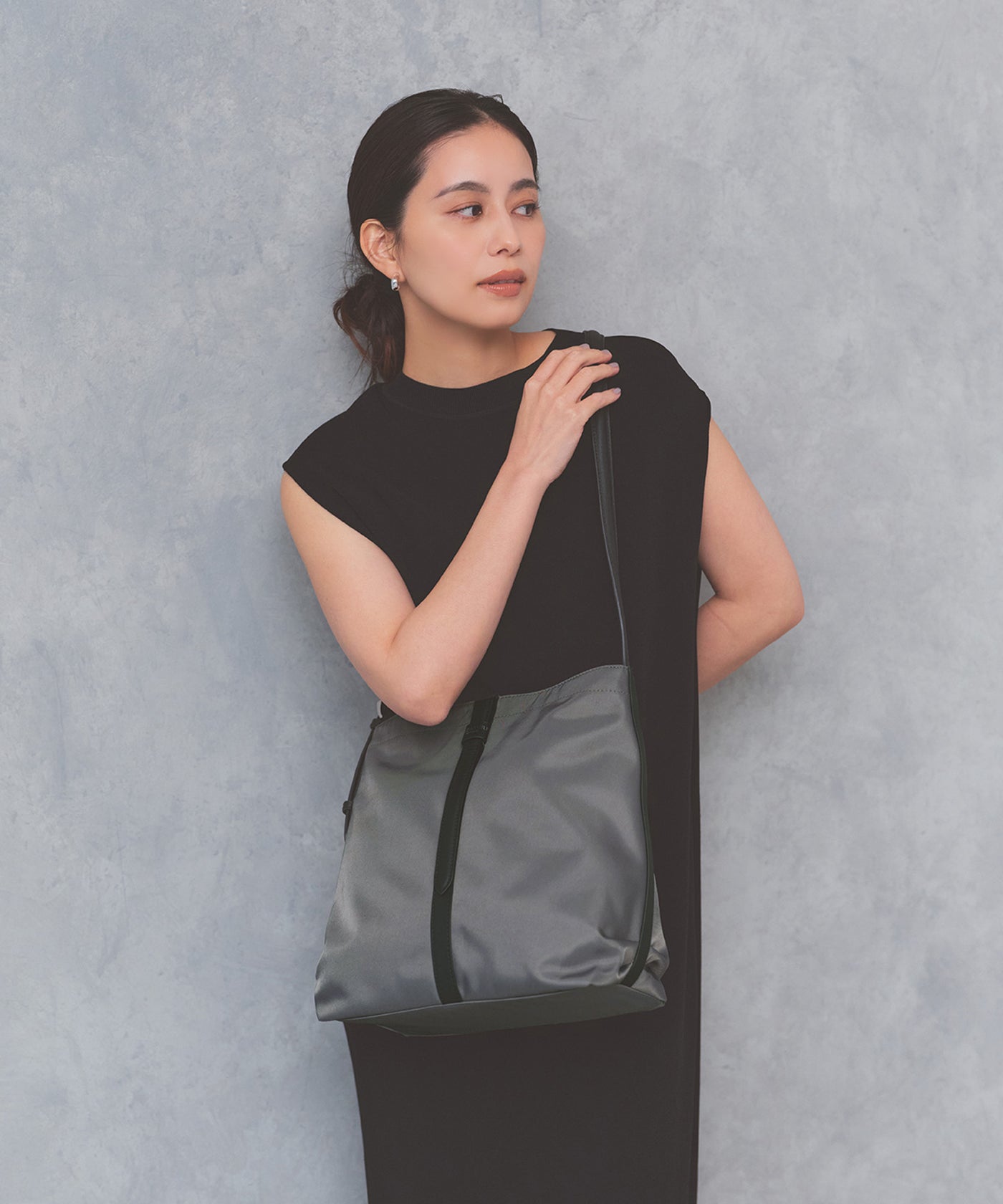 ナイロン センターベルト 2way ショルダーバッグ 軽量 / 肩掛け