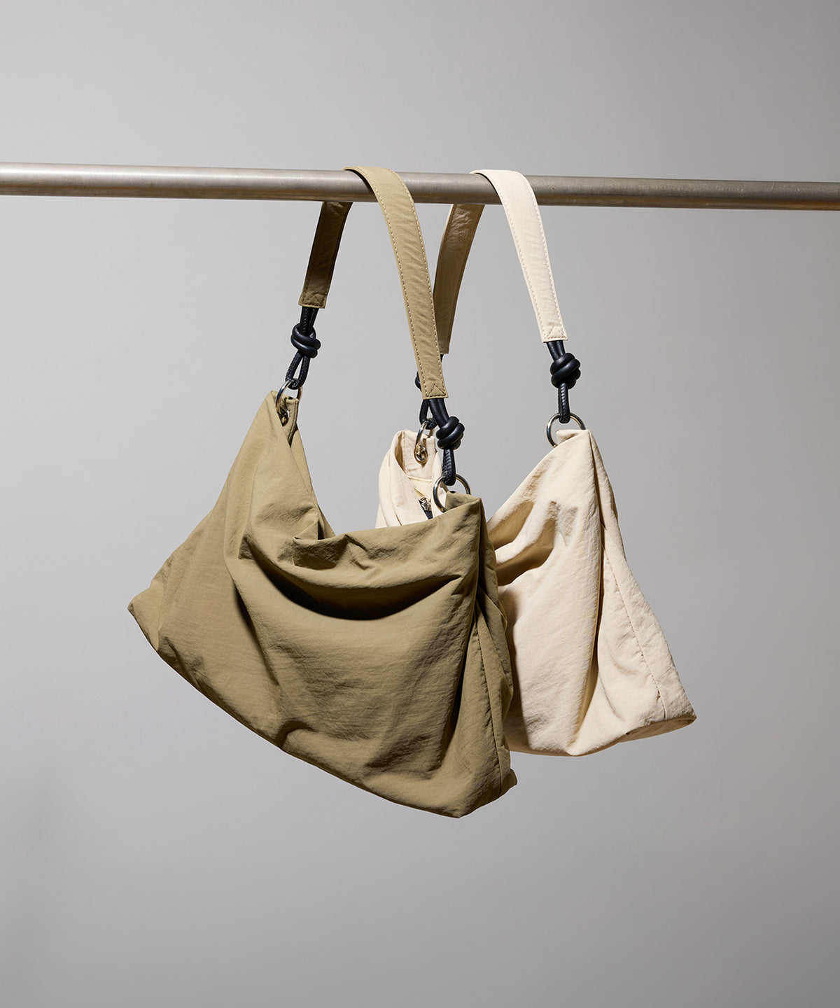 【超美品】トプカピ 2Way ハンドバッグ ショルダーバッグ ストライプベルト・レザー2wayショルダーバッグ – TOPKAPI（トプカピ）