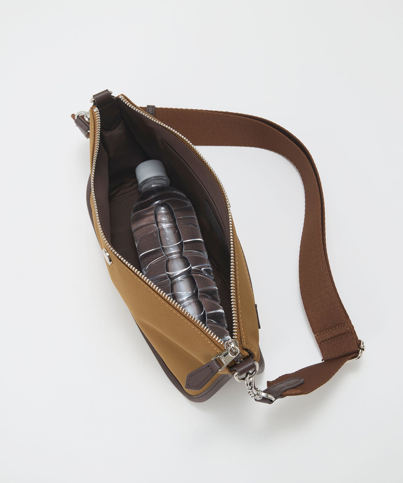 TOPKAPI vacchetta ♫ レザーショルダーバッグ 茶ビジネス 兼用 RIDGE リッジ オックス デイリーショルダーバッグ – TOPKAPI（トプカピ）