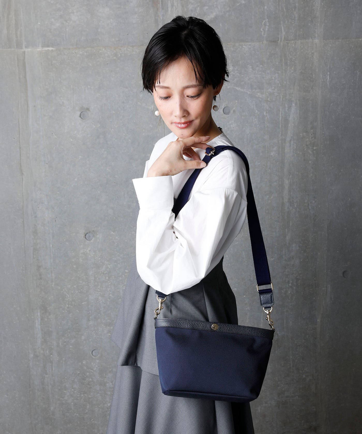 TOPKAPI シュリンクレザー・リアルファー付きバケツ型ショルダーバッグ新品 セール】 【TREASURE TOPKAPI】シュリンクレザー ミニ バケツ型