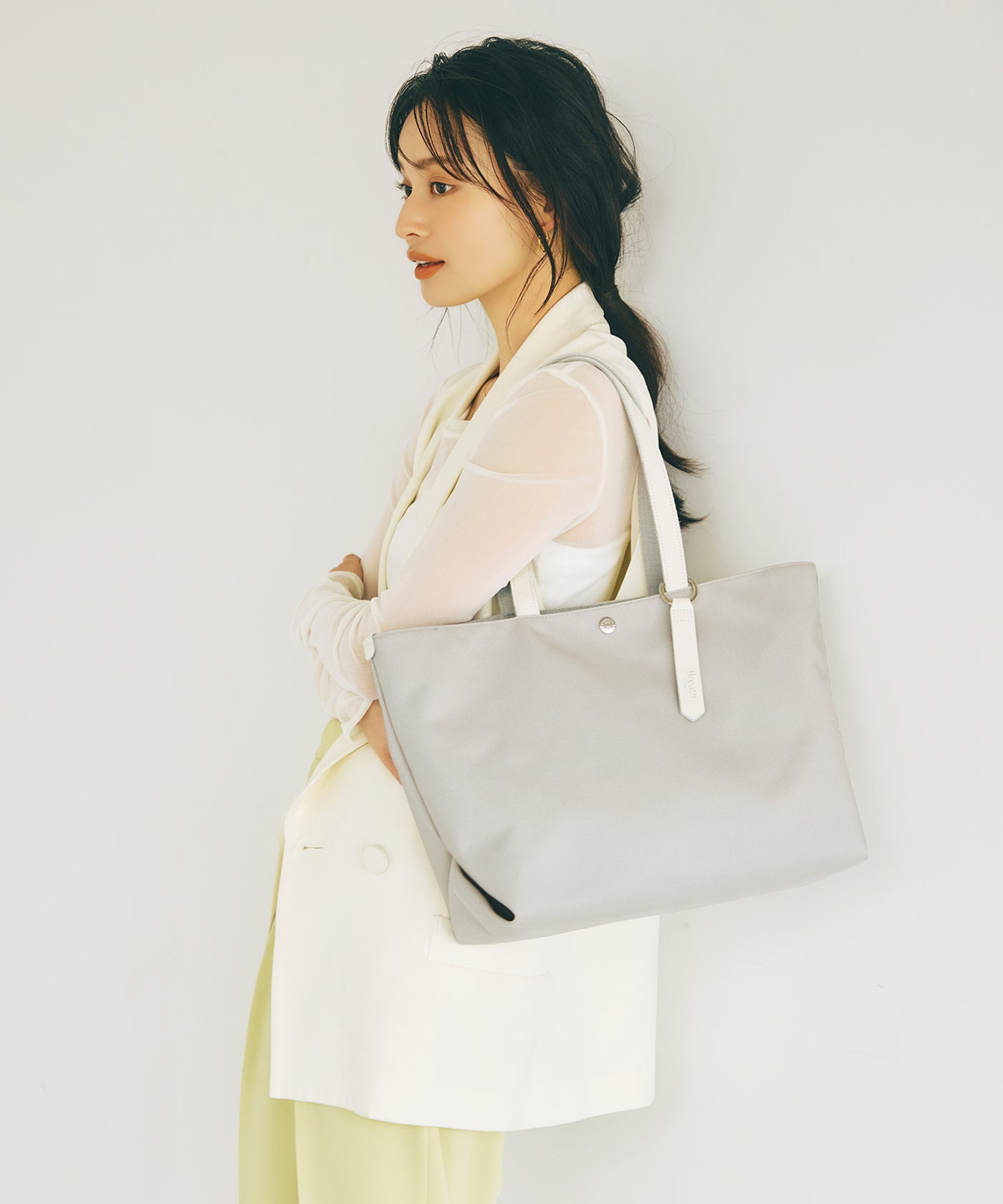 SAAD925トップ 約2.5cm Aerial エアリアル ナイロン カラーストラップ付き A4 トート