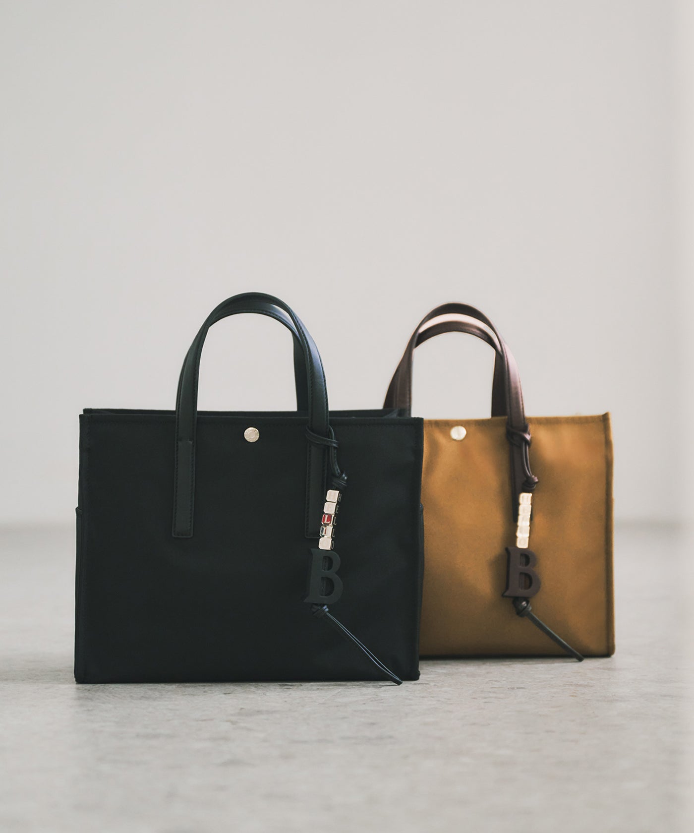 LEE11月号掲載 撥水 マルチway スクエア A4 トートバッグ / 10ポケット