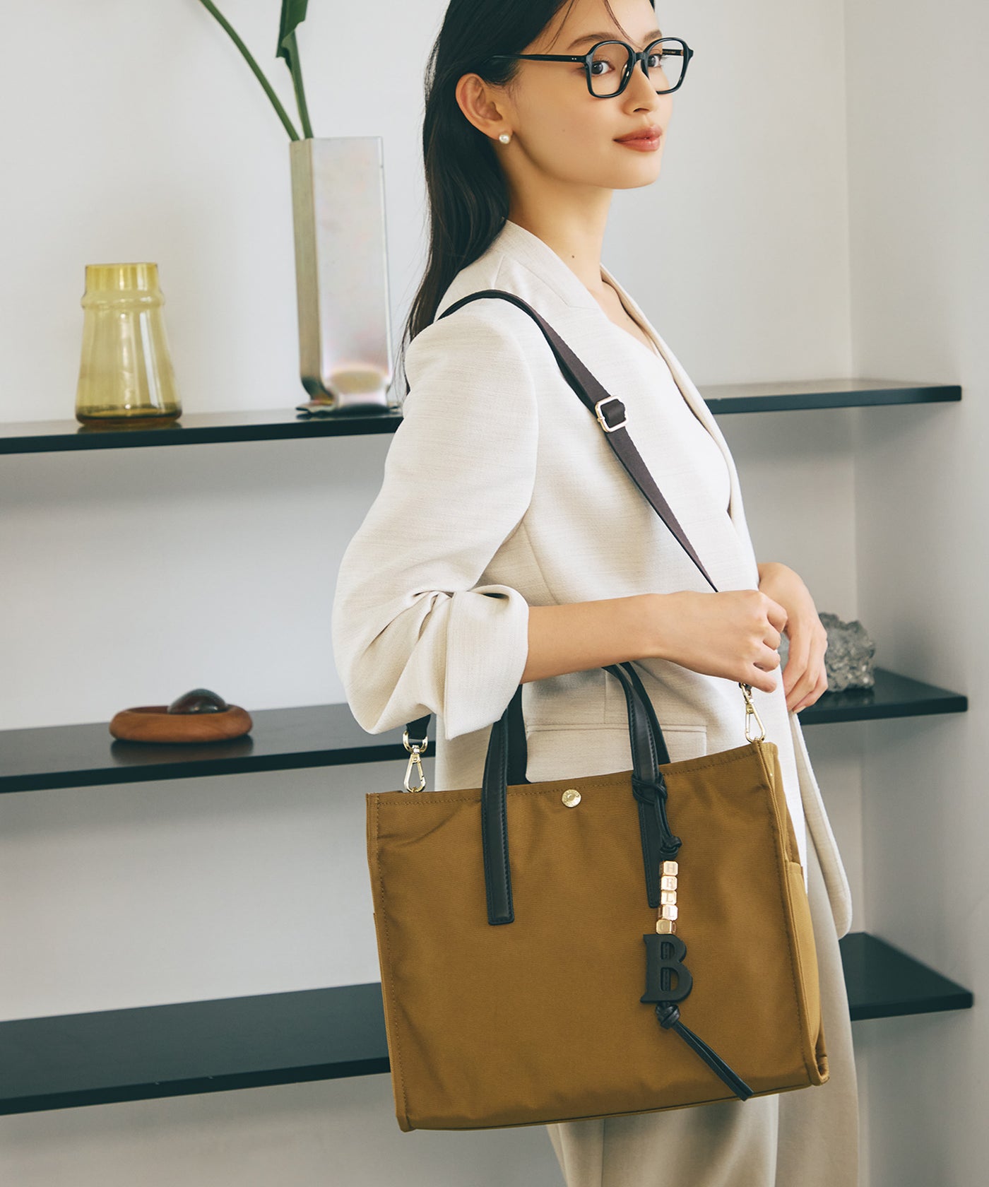 LEE11月号掲載 撥水 マルチway スクエア A4 トートバッグ / 10ポケット