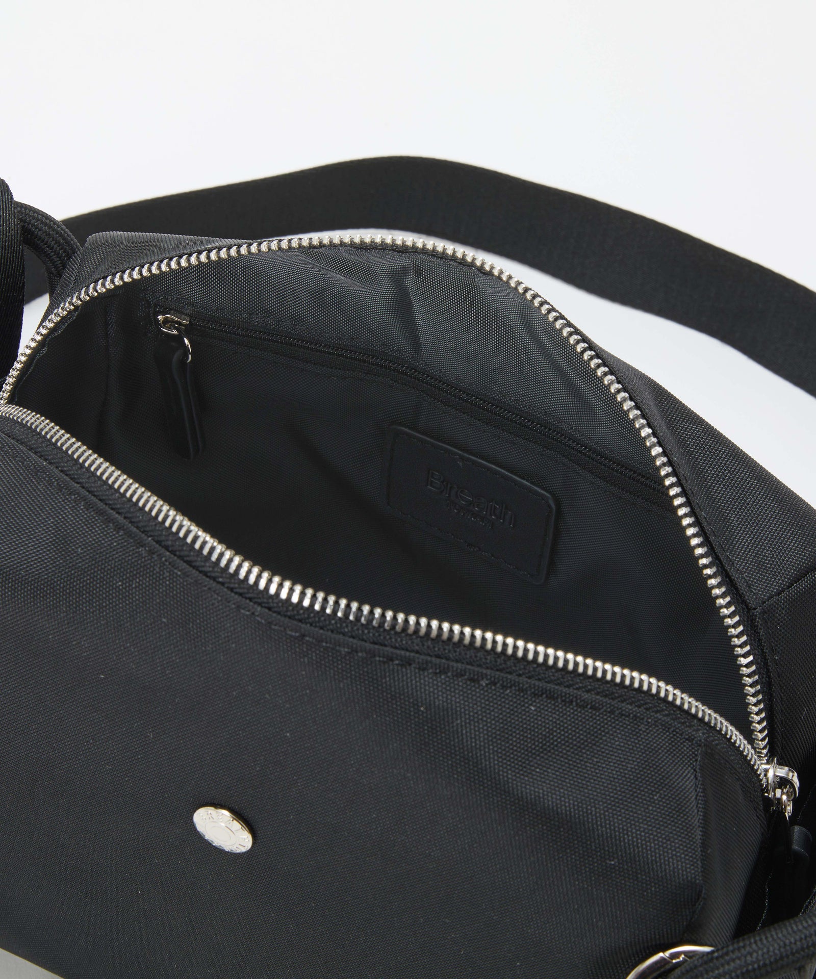 コードチャーム付き ショルダーバッグ – TOPKAPI（トプカピ）