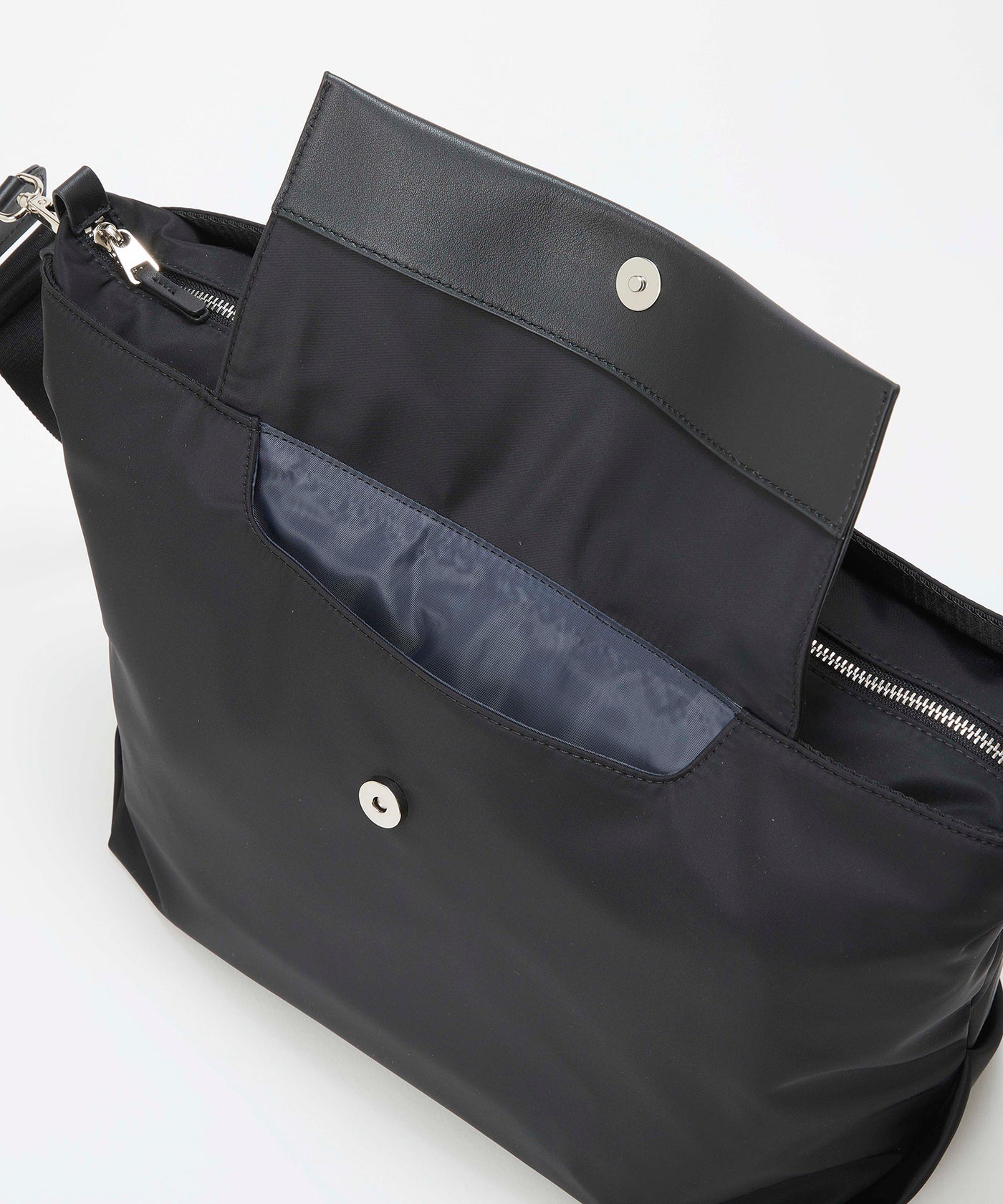 DAY TRIPPER デイトリッパー ナイロン 2way トートバッグ A4対応