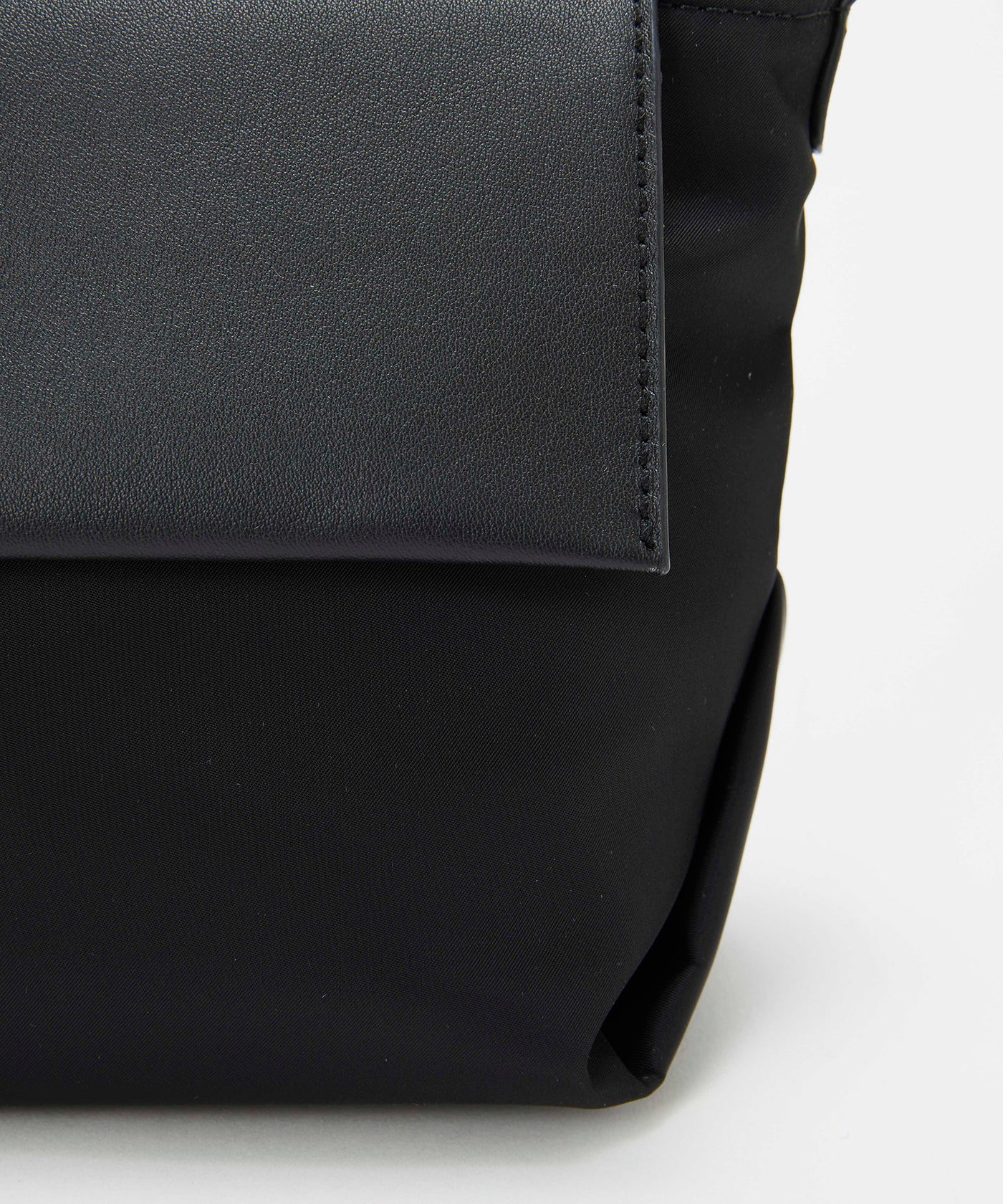 DAY TRIPPER デイトリッパー ナイロン ショルダーバッグ – TOPKAPI