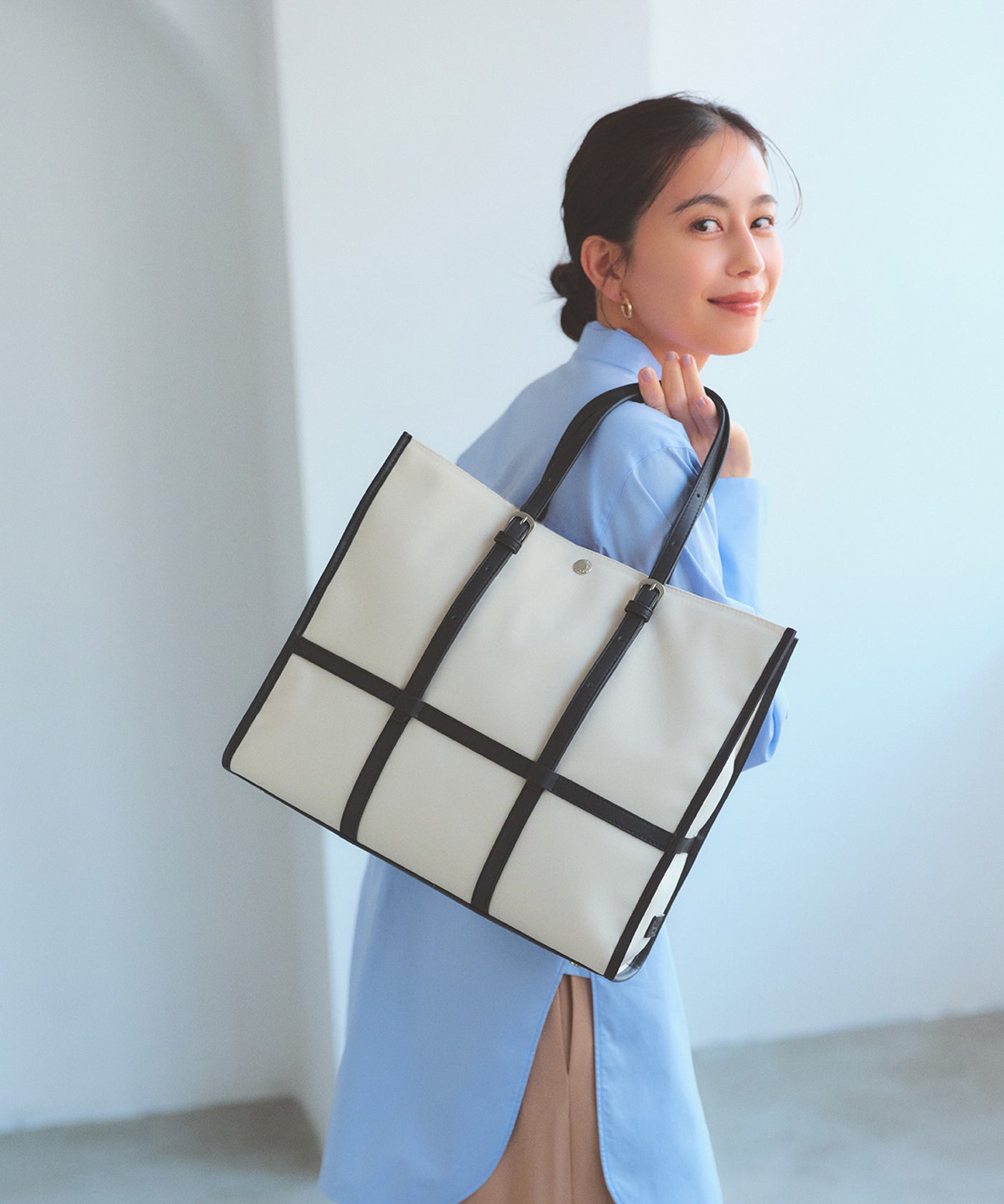 FRAME フレーム レザーベルト スクエア トートバッグ A4 / 軽量