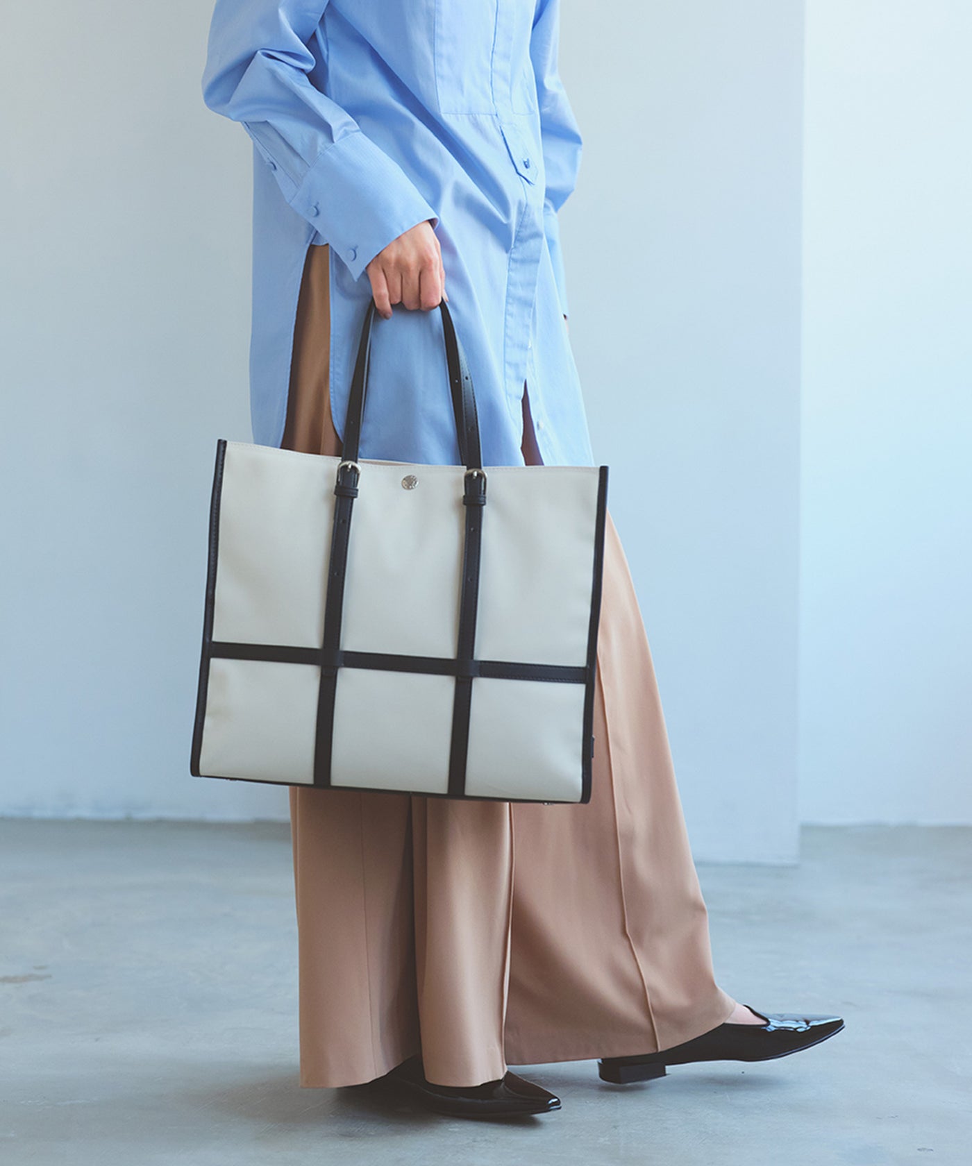 FRAME フレーム レザーベルト スクエア トートバッグ A4 / 軽量