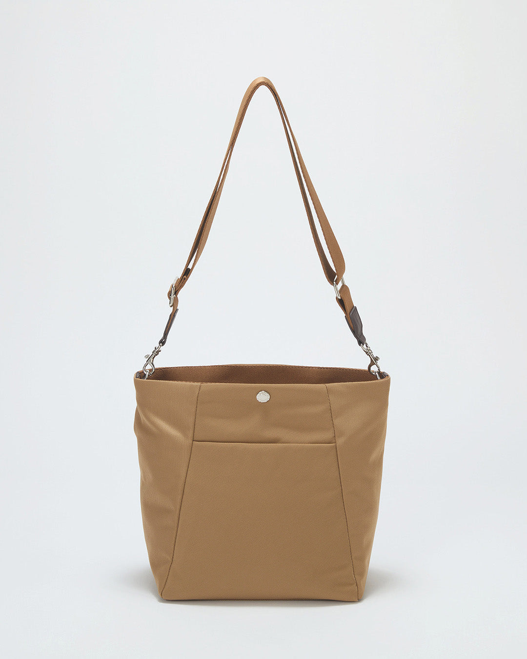 SLANT ナイロン ユーティリティ ショルダーバッグ