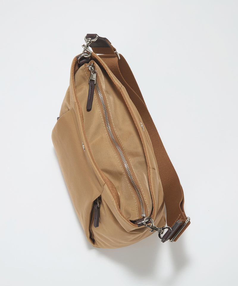 SLANT スラント ナイロン ユーティリティ ショルダーバッグ – TOPKAPI