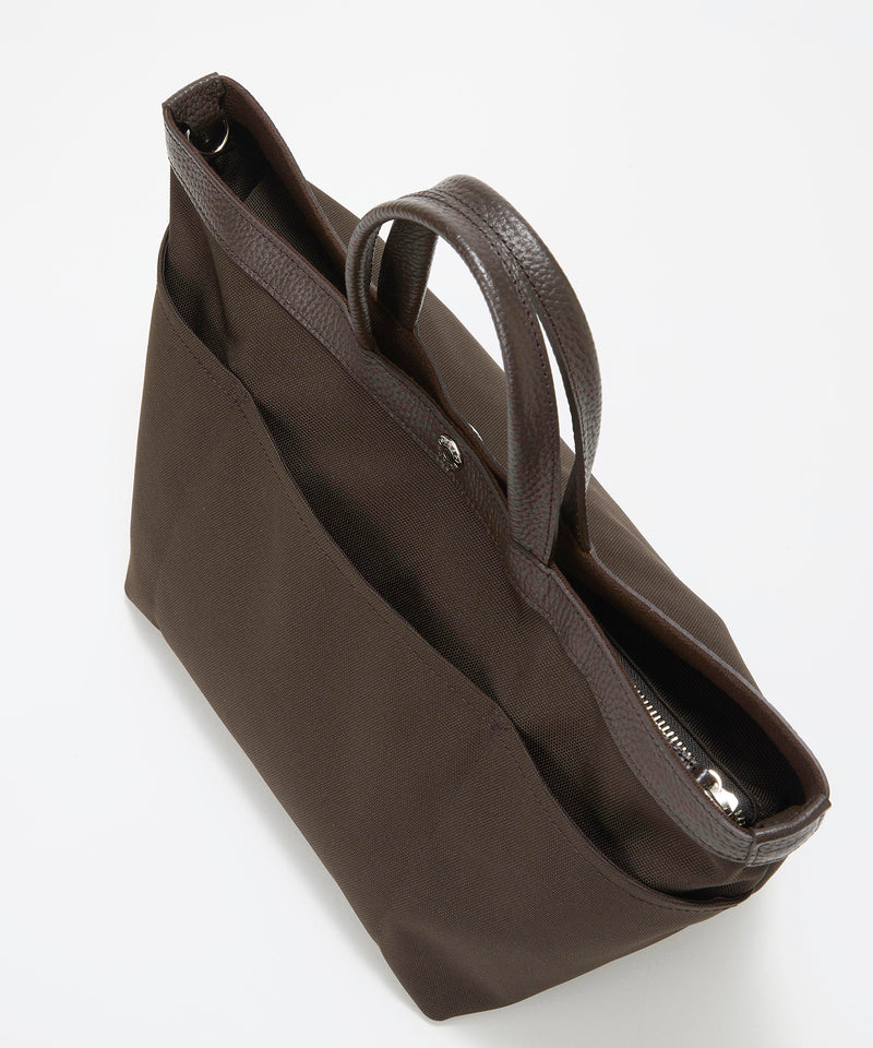 【塚田有紀子さんコラボ】NORM ノーム リサイクル ポリエステル シュリンクレザー コンビ B5 トート バッグ