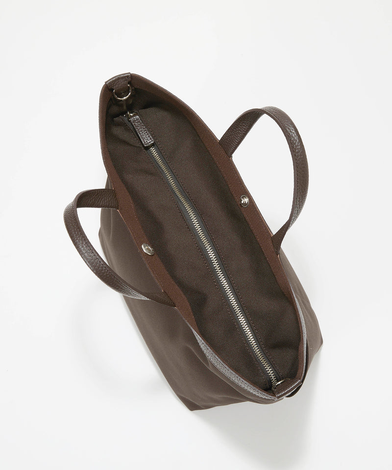 【塚田有紀子さんコラボ】NORM ノーム リサイクル ポリエステル シュリンクレザー コンビ B5 トート バッグ