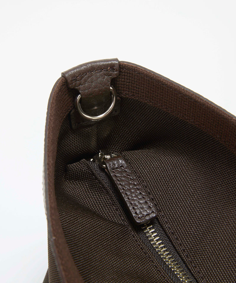 【塚田有紀子さんコラボ】NORM ノーム リサイクル ポリエステル シュリンクレザー コンビ B5 トート バッグ