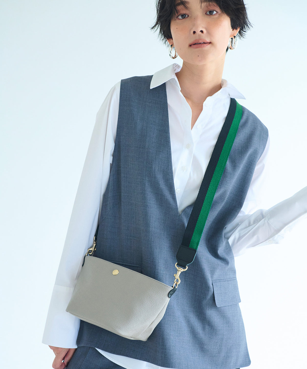 春新作の 蛙レンチキュラー付き W<ウォルト ウェアラブルバッグ UP （PICK バッグ