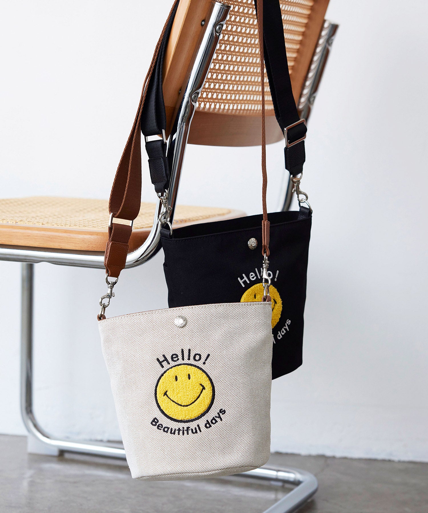 ショルダーバッグ　スマイル SMILE COLLECTION スマイル ショルダーバッグ