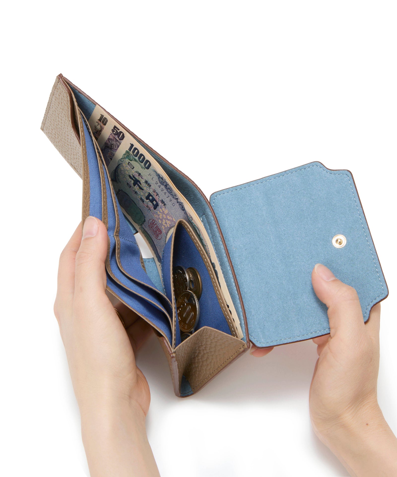 5110840002249913_32_1600x.jpg?