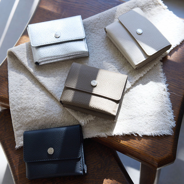 ELAN エラン シュリンクレザー 折り財布 /8ポケット/軽量 – TOPKAPI