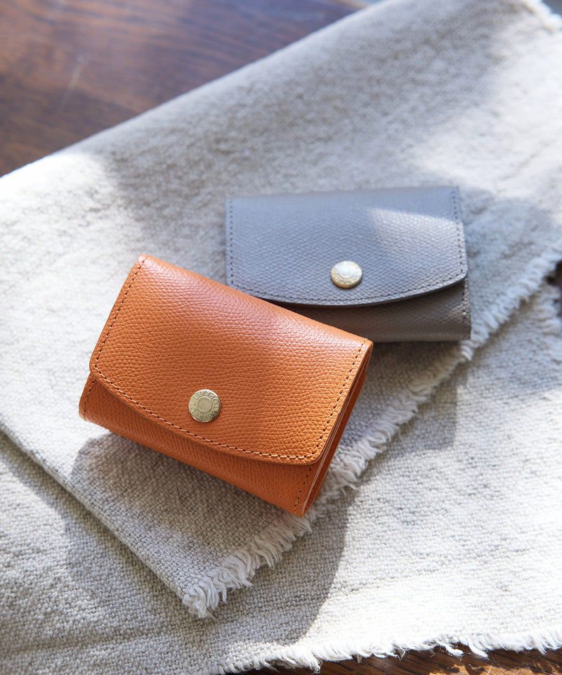 COLORATO コロラート 角シボ型押し ラウンドフラップ 三つ折り 財布