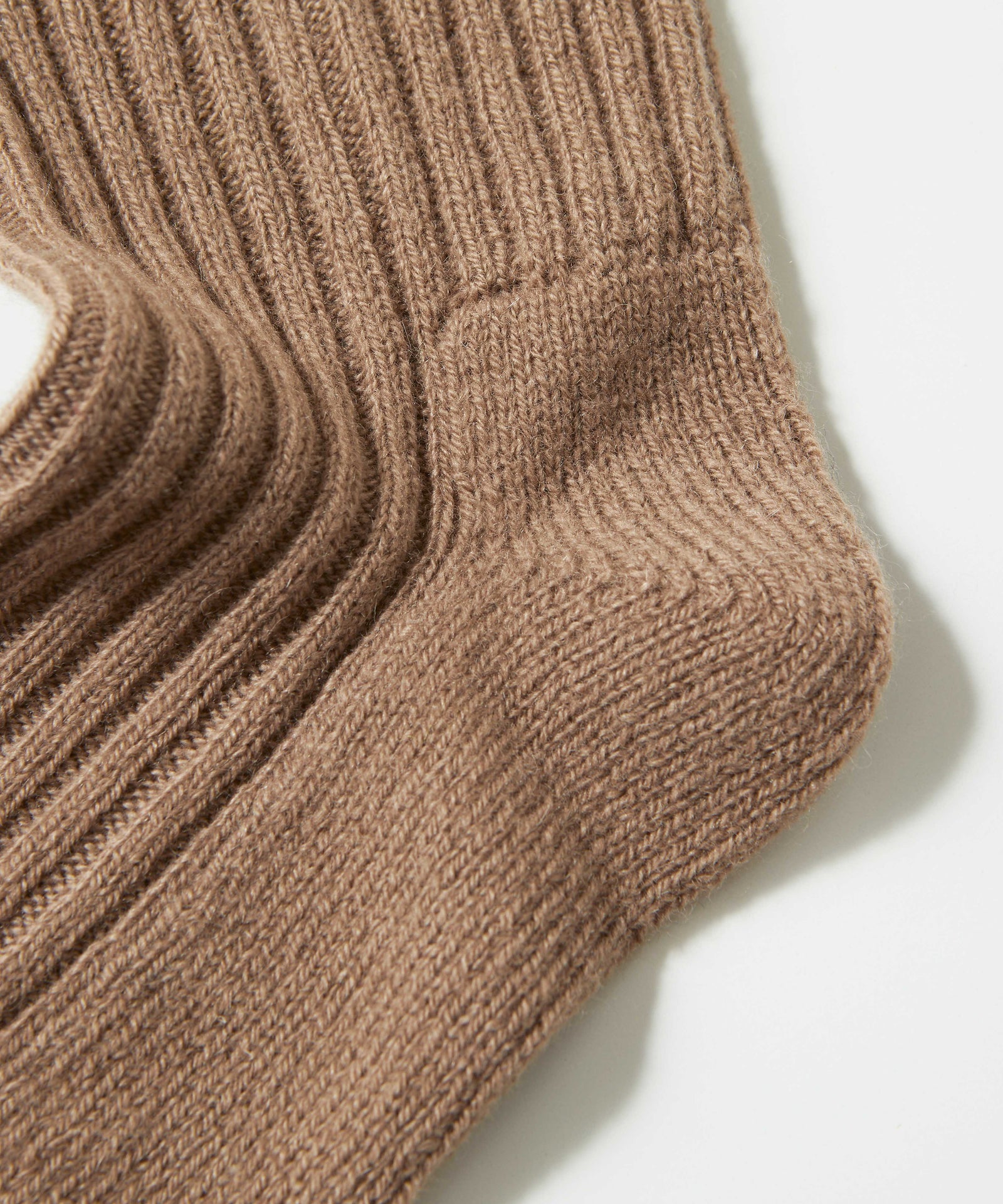 Lingua Franca カシミヤ、ブランケット、ソックス、ポーチ。