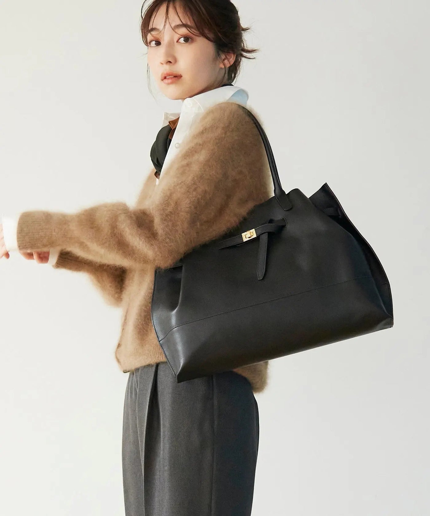 TREASURE TOPKAPI シュリンクレザー ベルトデザイントートバッグ シュリンクレザー ベルトデザインA4トートバッグ – TOPKAPI（トプカピ）